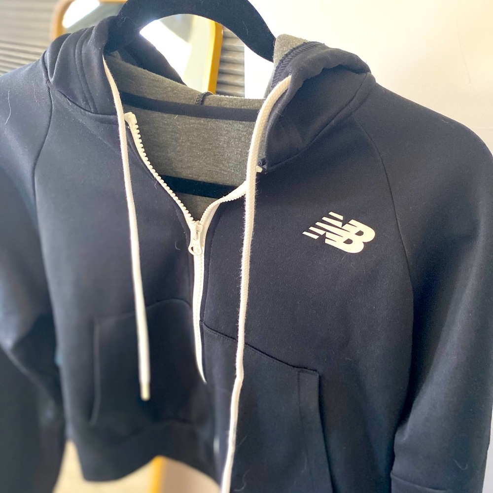 Cropped and cute hoodie
